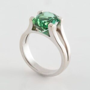 Emerald Ring in white gold